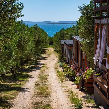 House No 3 Campingplatz Pakoštane