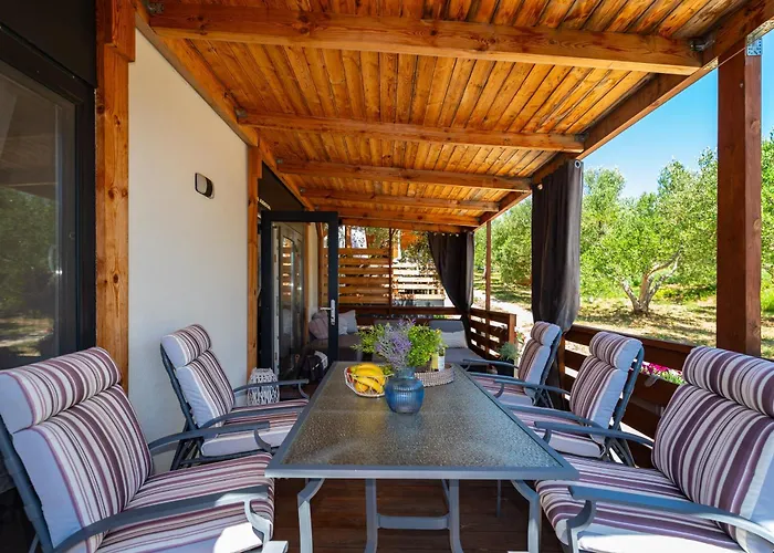 Campsite House No 3 *